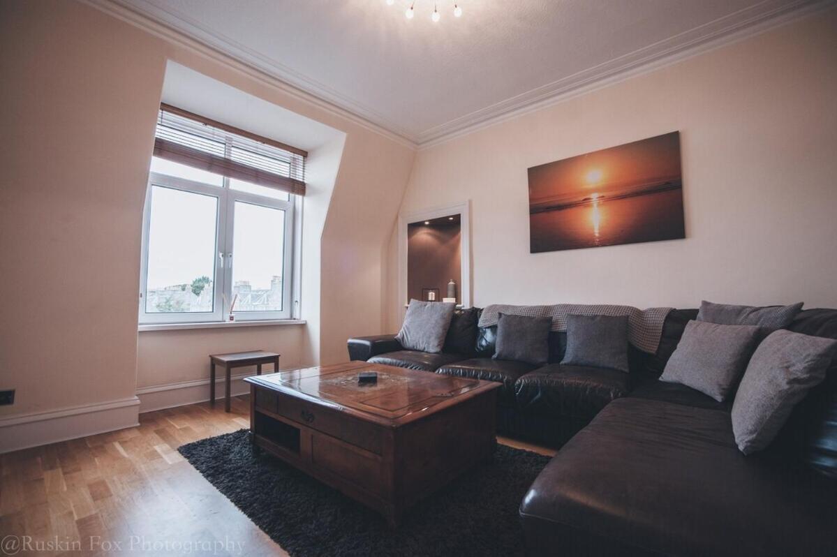 Prime 2 Bedroom City Centre Apt 阿伯丁 外观 照片
